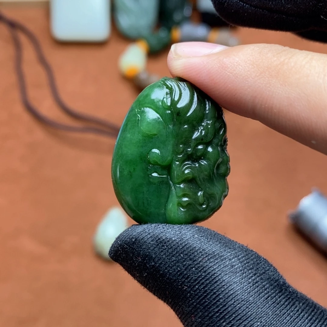 和田玉挂件未镶嵌