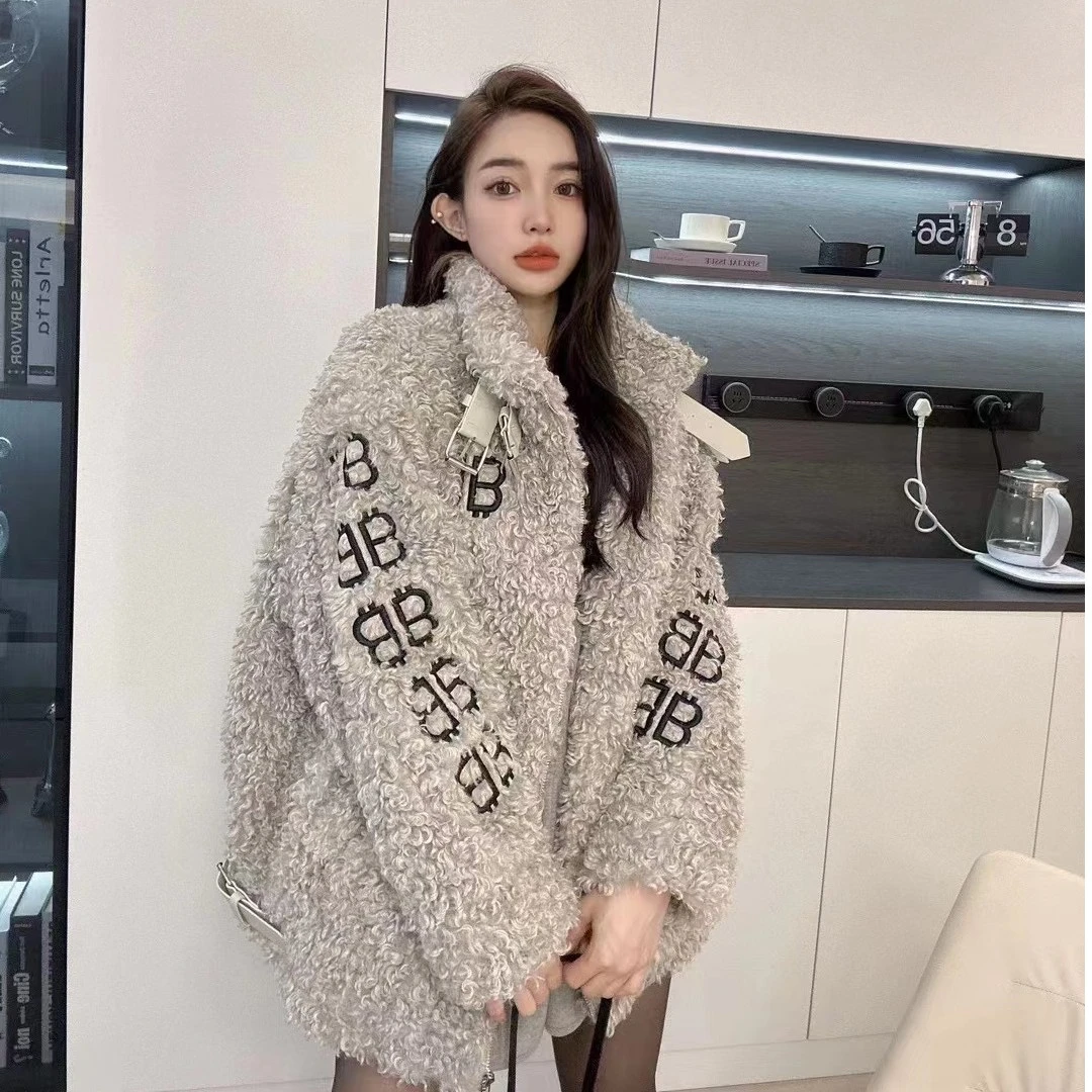 高品质感潮流重工刺绣时尚毛毛外套黑咖灰