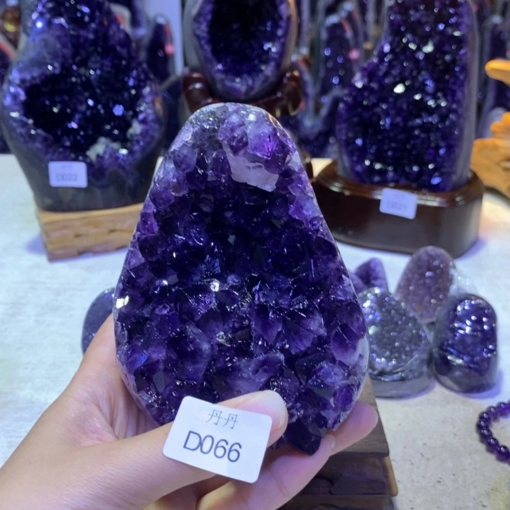 水晶摆件未镶嵌摆件