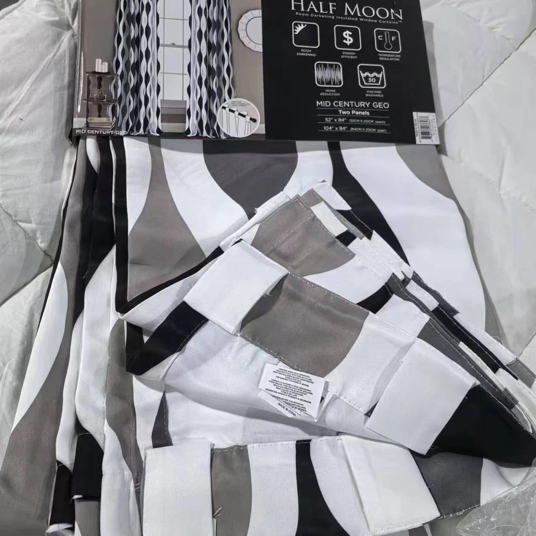 3350灰白波浪线条款穿杆遮光窗帘，单片132*213.发1对