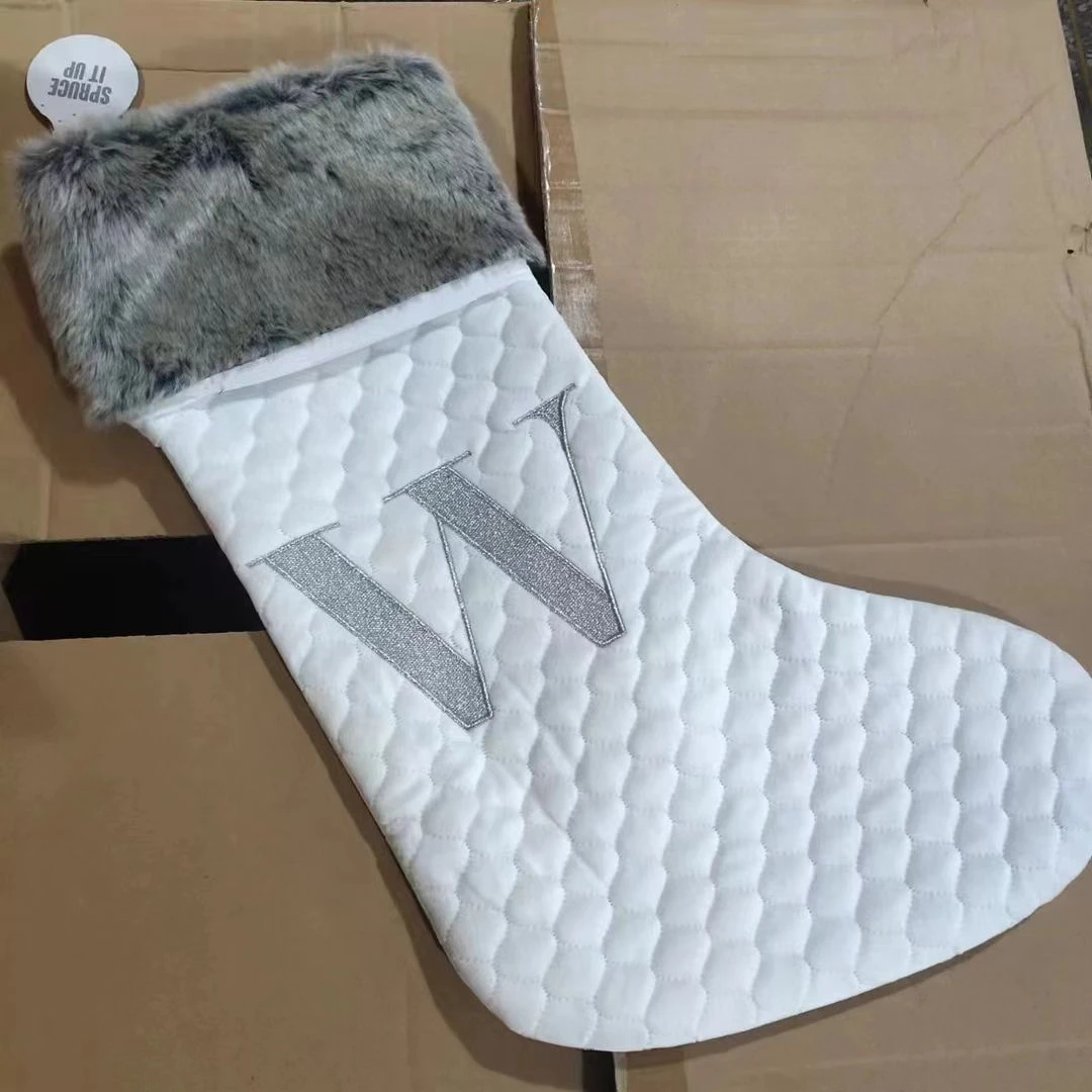 白色鞋子型 礼物收纳袋发1个 字母不分