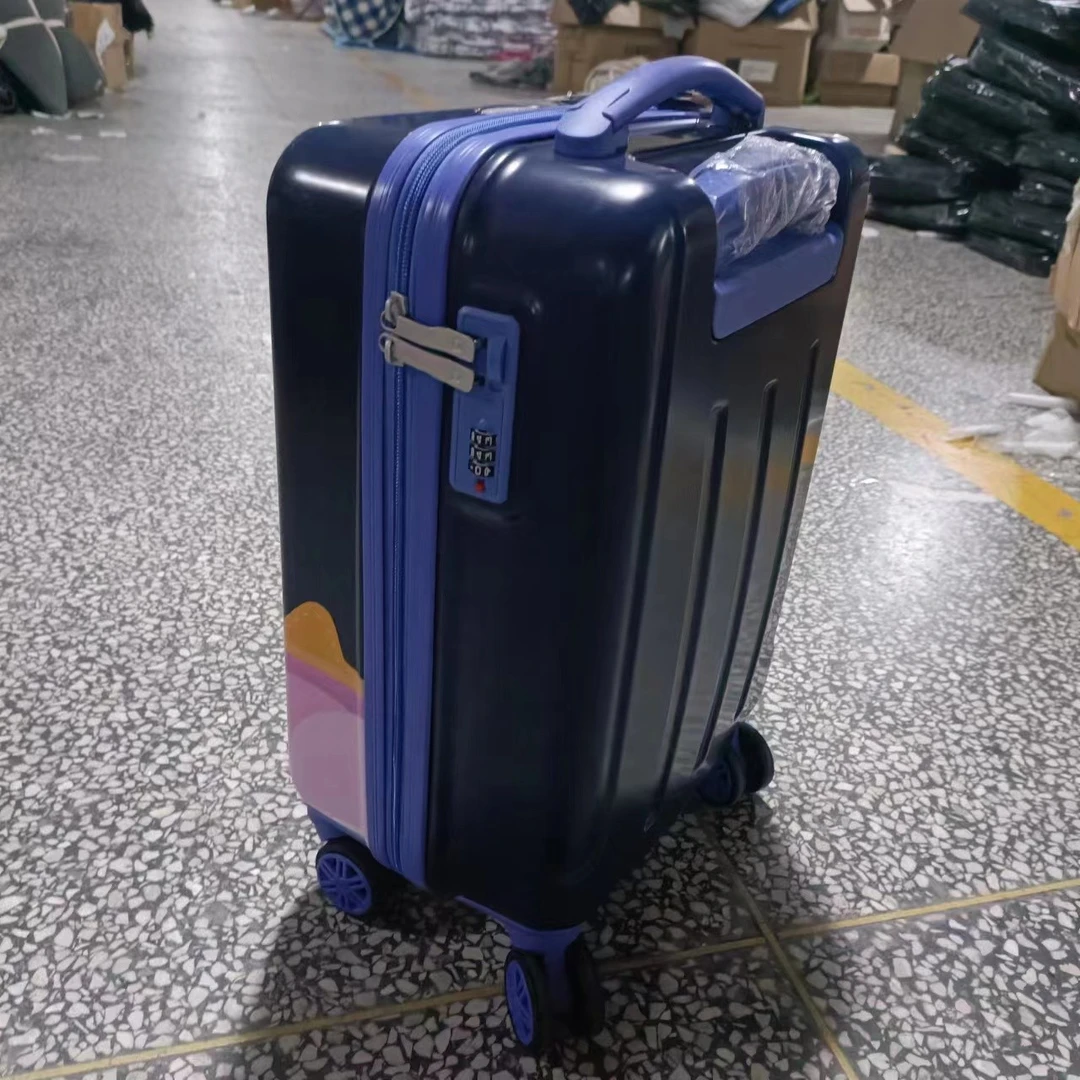 儿童行李箱，约34*23*54