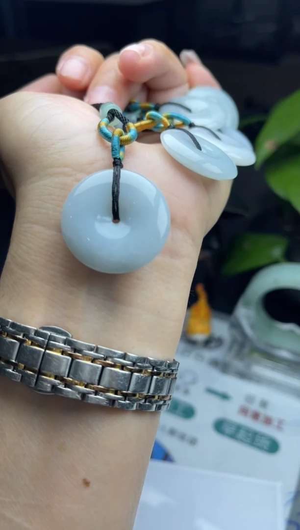 【闪购商品】翡翠挂件未镶嵌平安扣多样性一件