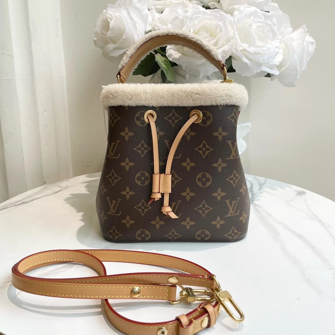 95新 LouisVuitton/路易威登 御古屋/15616/noe bb羊羔毛水桶芯片