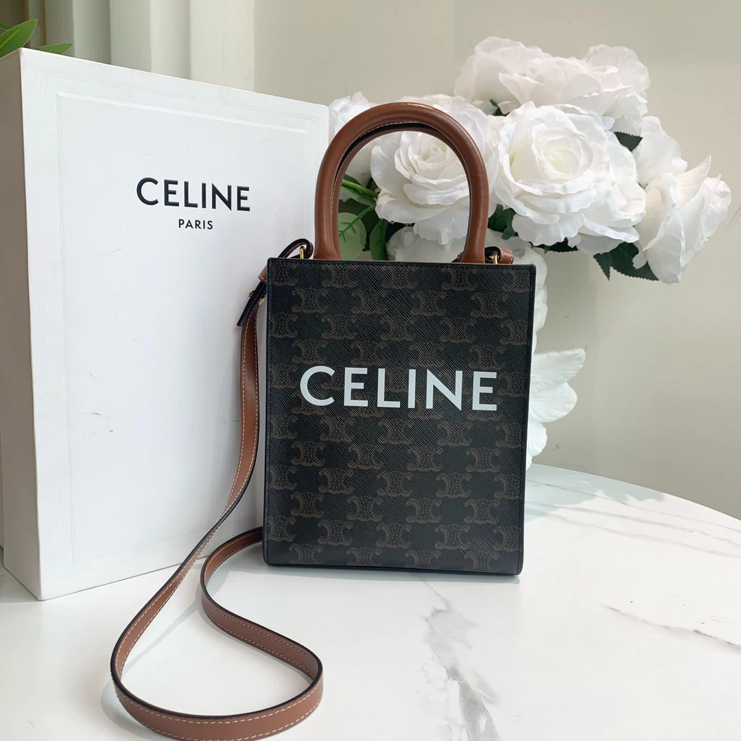 95新 Celine/思琳 御古屋/40104/mini琴谱包 有裂