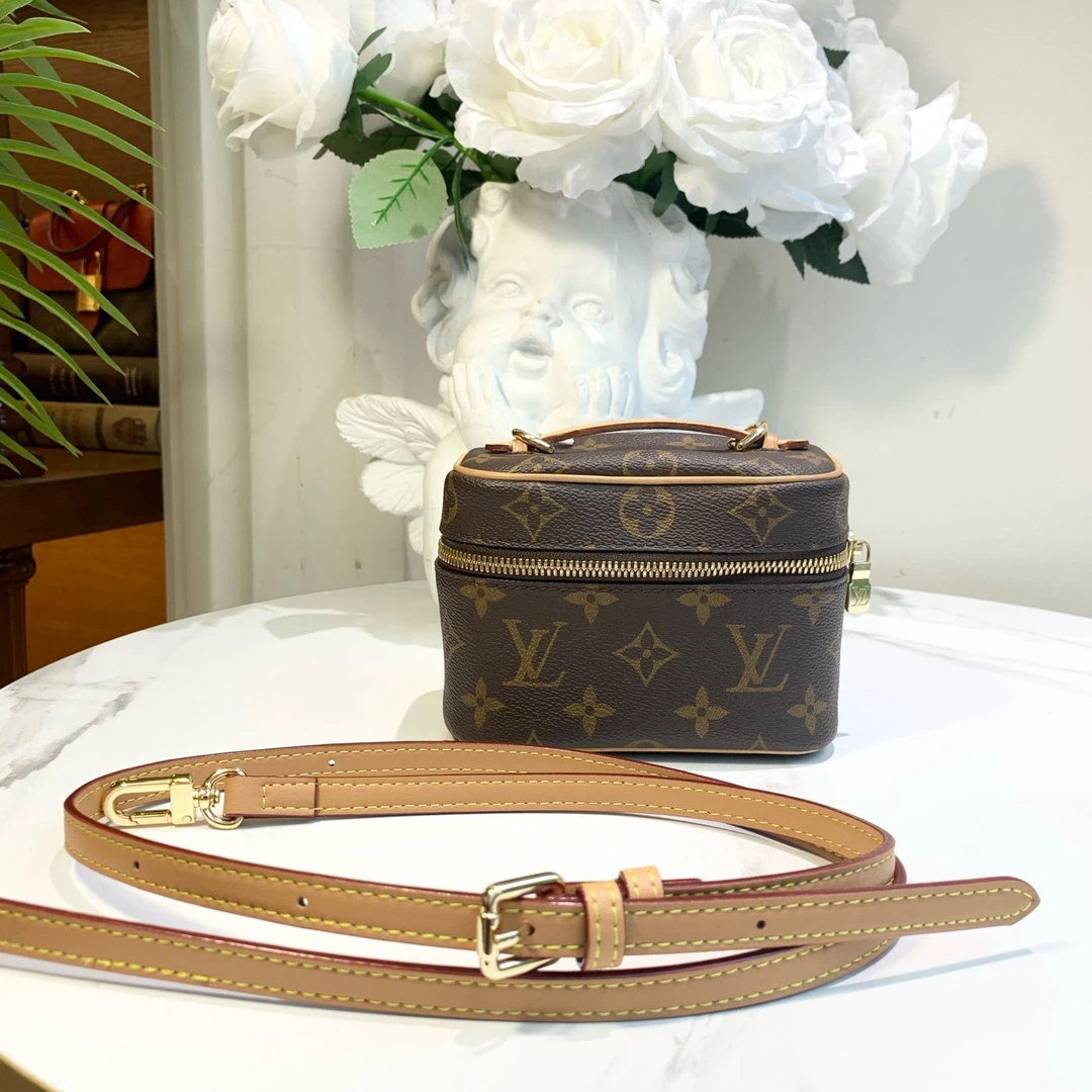 95新 LouisVuitton/路易威登 御古屋/95917/nice nano 包 芯片