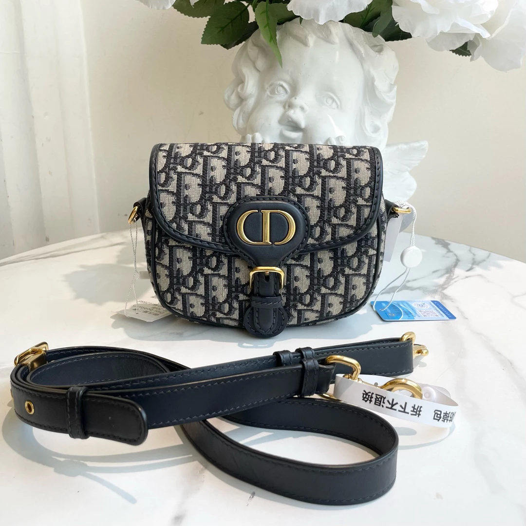95新 DIOR/迪奥 御古屋/00709/bobby小号 20年