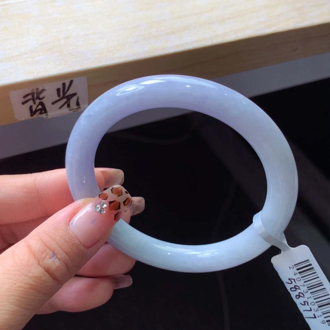 翡翠手镯未镶嵌手镯