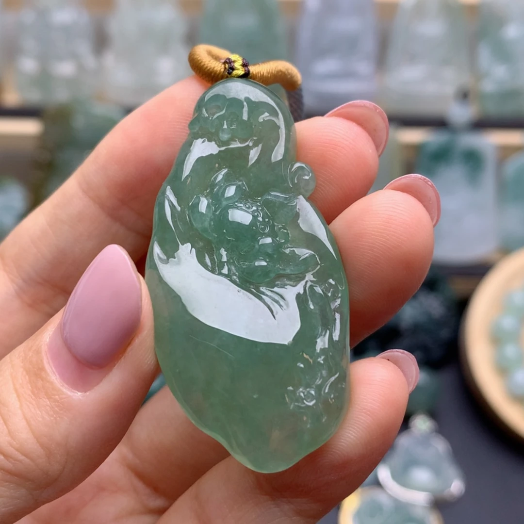 【闪购商品】翡翠颈饰未镶嵌