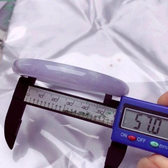 翡翠手镯未镶嵌手镯