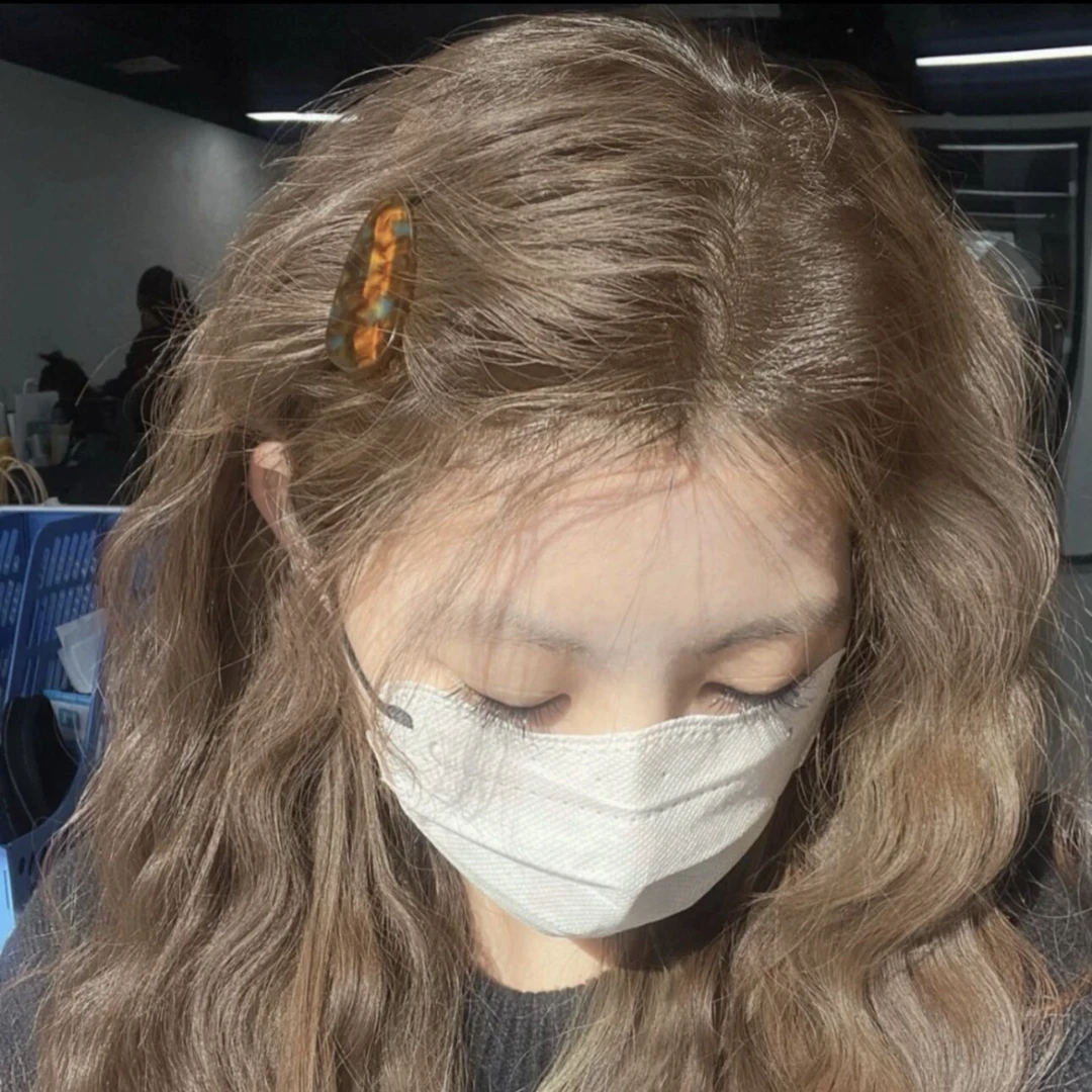 免漂榛果灰棕染发膏2025流行色自己在家染发剂显白植物泡泡染头发