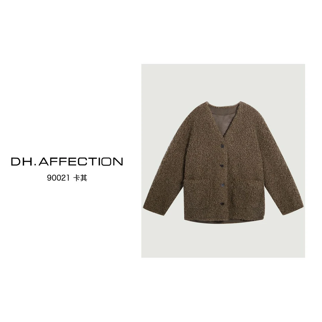 【D.cousin大表姐】（糯糯小团子）阔版皮毛一体V领中长款上衣-90021