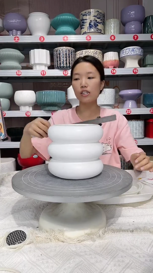 【闪购商品】陶瓷20CM以下高温陶瓷花盆-白甜甜圈中