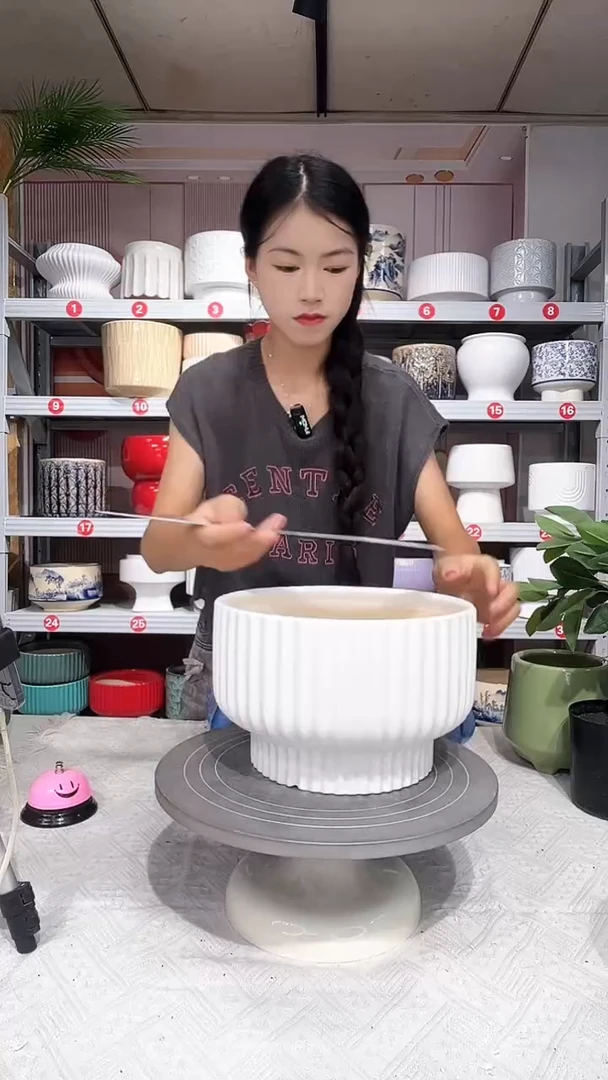 【闪购商品】陶瓷20CM以下高温陶瓷花盆-白竖中24*15