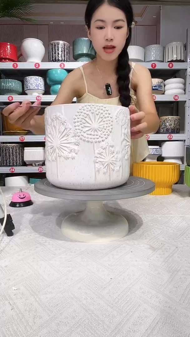 【闪购商品】陶瓷20CM以下高温陶瓷花盆-白烟花20*18*瑕疵