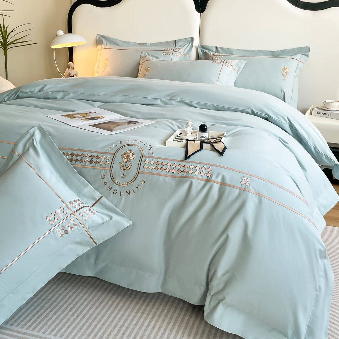 秋冬新款高端加厚全棉磨毛刺绣四件套轻奢纯色克里斯高端床品礼盒