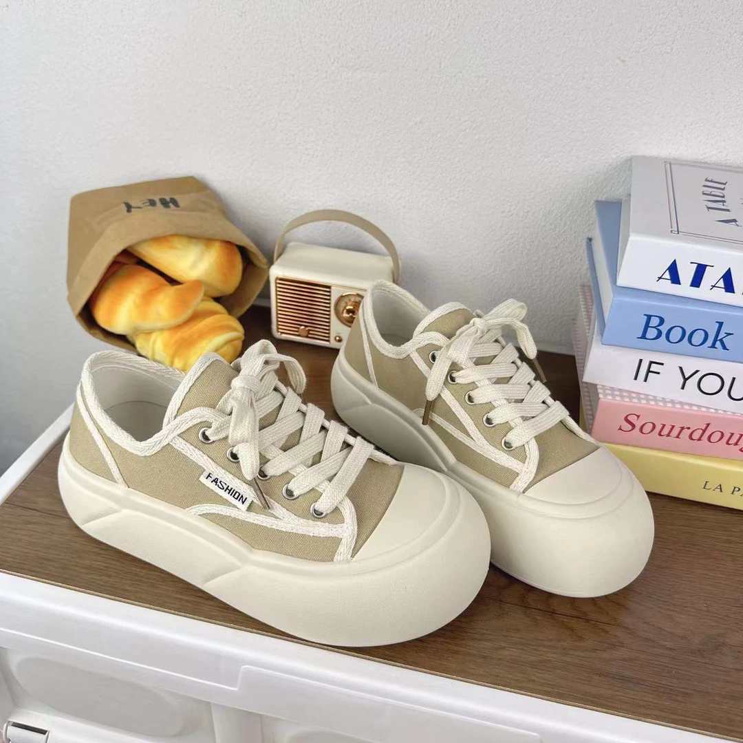 b757卡色秋冬新款低帮帆布鞋女韩版学生百搭时尚休闲鞋潮