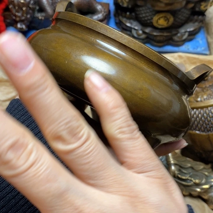 铜器摆件做工精良