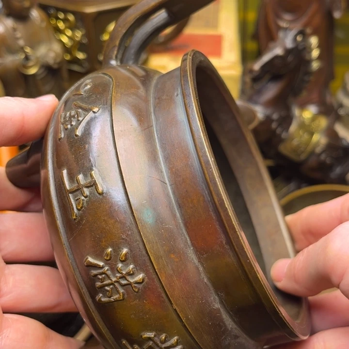 精美铜器批发档口