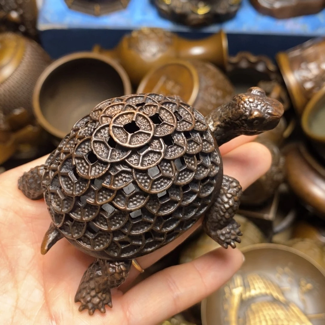 铜器摆件做工精良