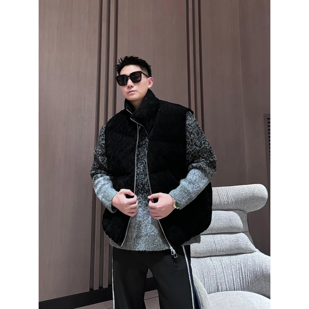 褶皱肌理 立领加厚羽绒马甲宽松廓形百搭高级微绒面90白鸭绒无袖