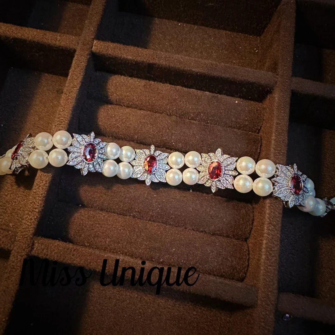 S6436红色伊丽莎白手链