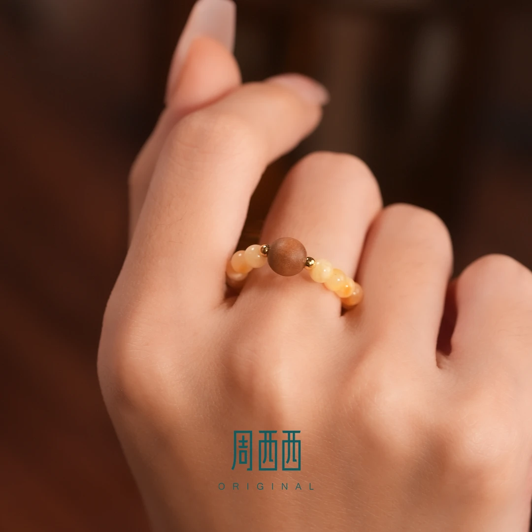 珠宝精美琥珀蜜蜡戒指简约气质轻奢古风手饰多样性发货9837