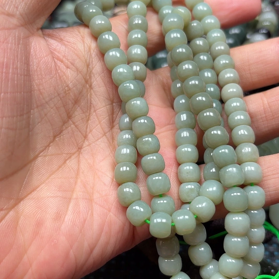 和田玉吊坠未镶嵌