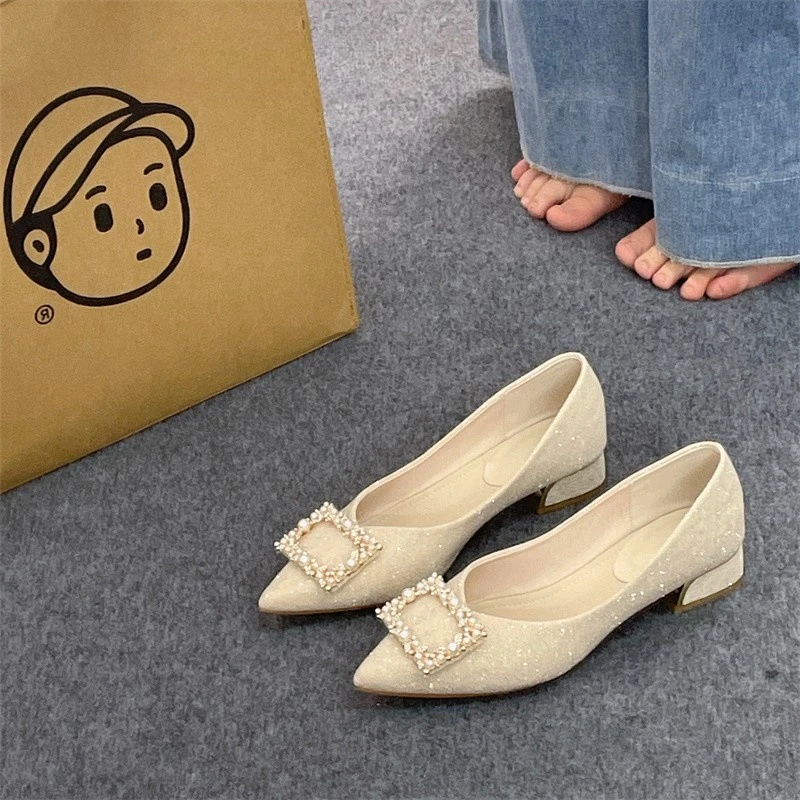 尖头单鞋女2024夏季新款仙女风配裙子的鞋低跟瓢鞋婚礼伴娘婚鞋子