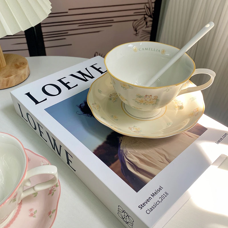 欧式精致咖啡杯女士轻奢高级感家用陶瓷水杯高颜值家用上班杯碟