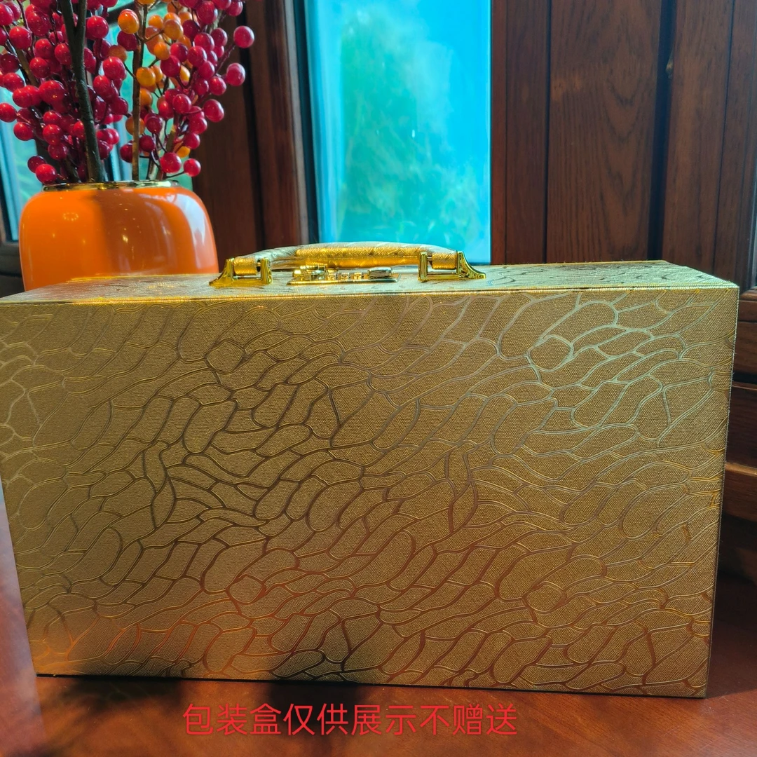 （雪儿专属）高端大气手提收纳箱时尚大容量大礼（非卖品仅供展示）