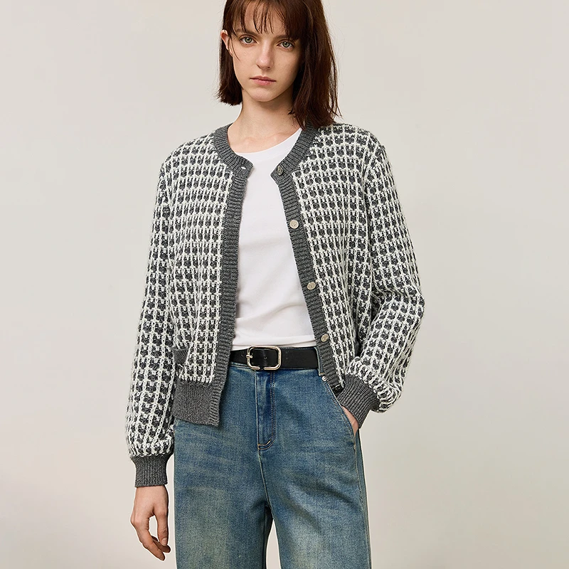 LILY冬新款格雷系撞色格纹肌理感圆领女装开衫针织衫124419TC928