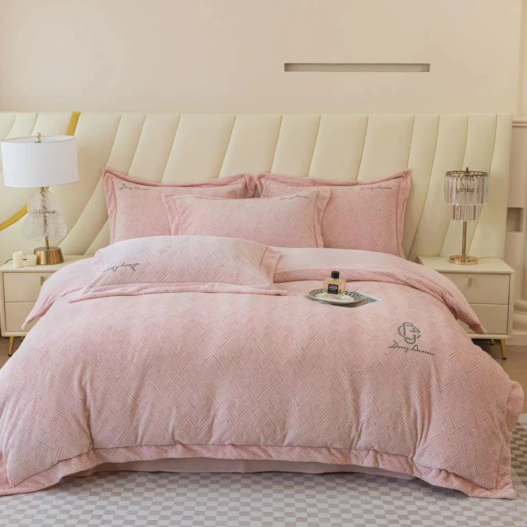 【格调】轻奢雕花牛奶绒四件套双面加厚雕花绒被套