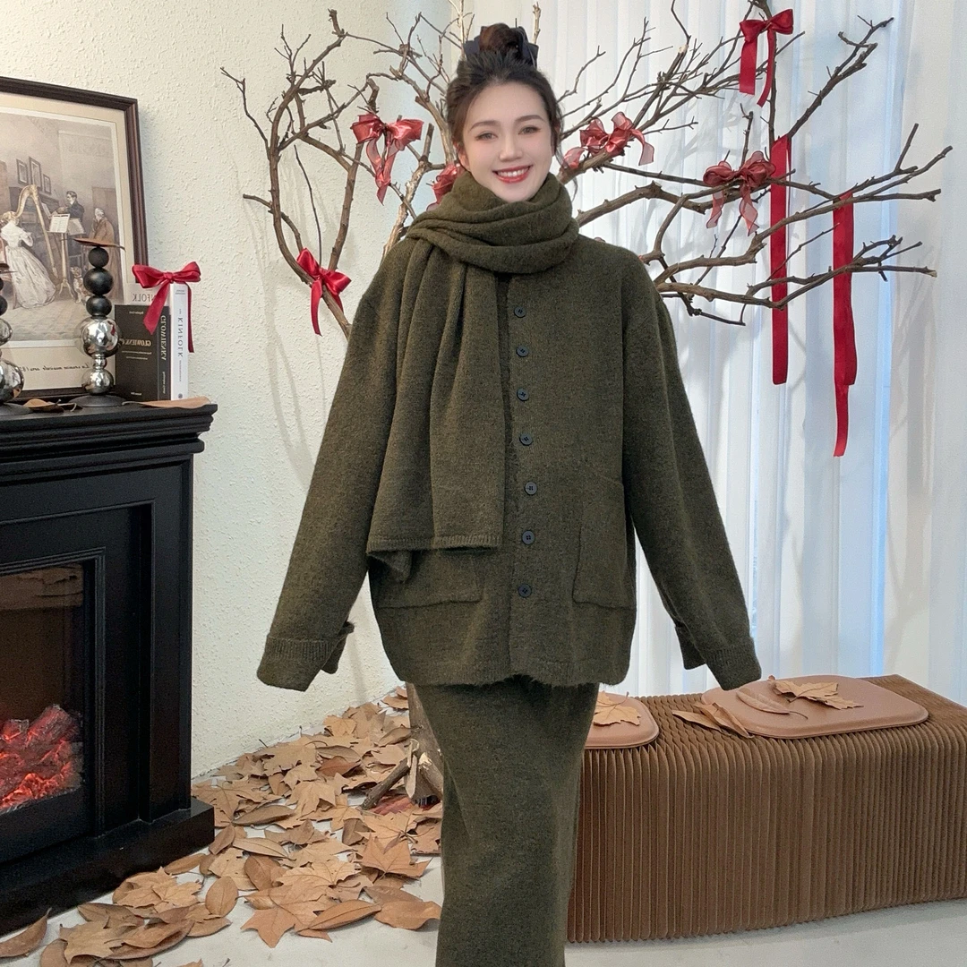 Zoey孕妇装［摩洛哥］冬季加厚韩系孕妈妈毛衣围巾可调节半裙三件套