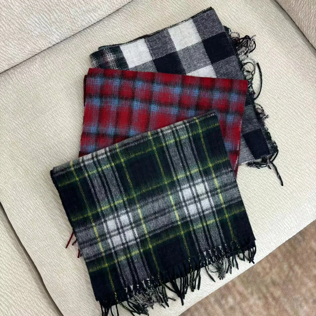 CWJ3176 英国客人订单  三色格子流苏围巾
