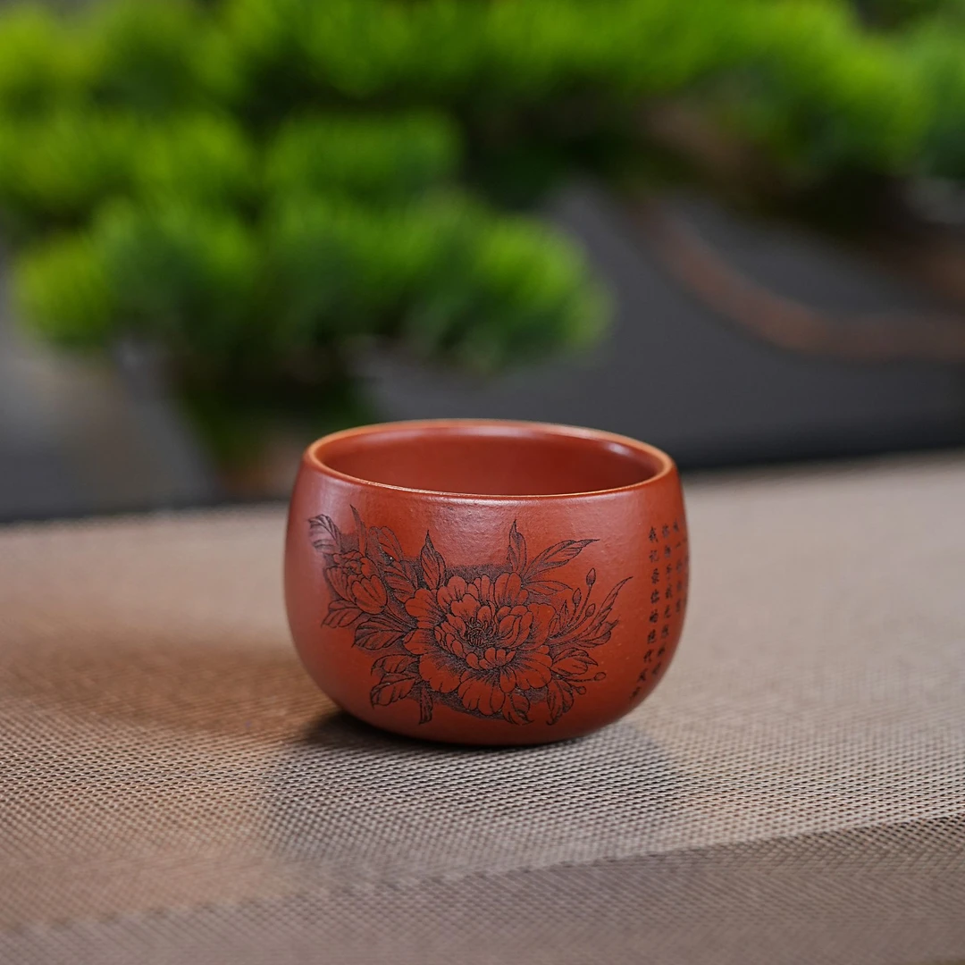 宜兴原矿鸡血大红袍朱泥手工刻绘牡丹花紫砂主人杯品茗茶具222