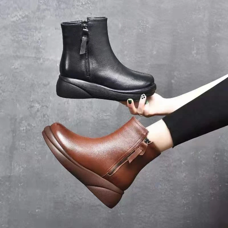 2023新款英伦风靴子冬季加绒女棉鞋复古坡跟羊毛短靴时尚百搭女靴