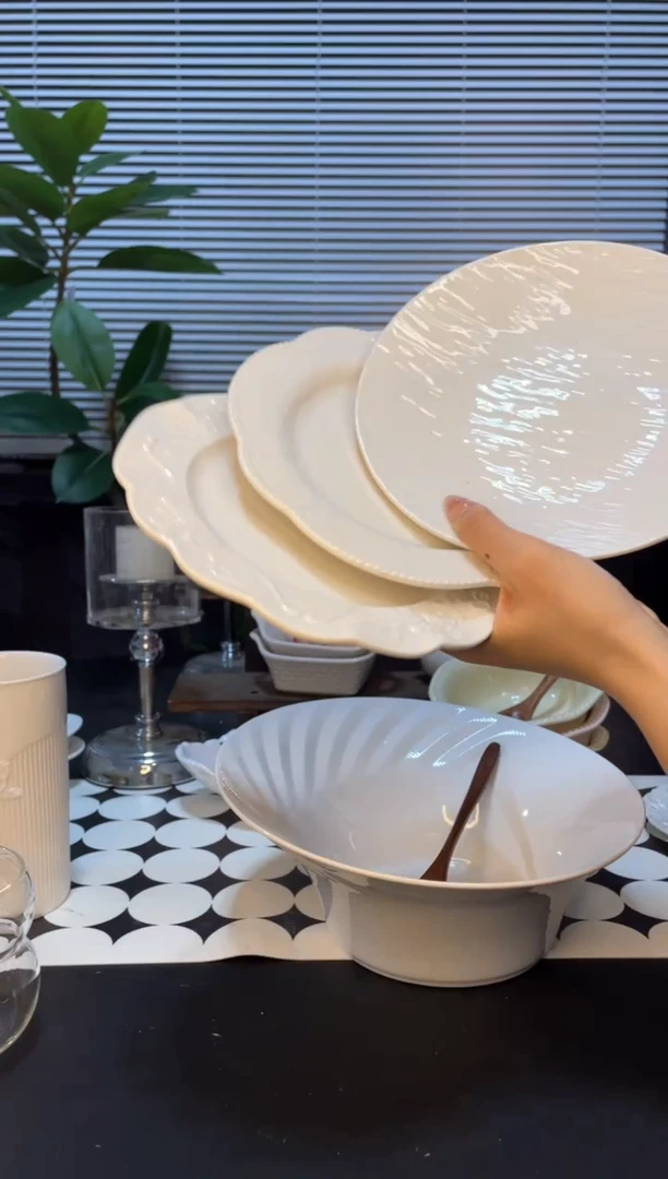 【闪购商品】盘陶瓷盘(单品不带刀叉)微瑕