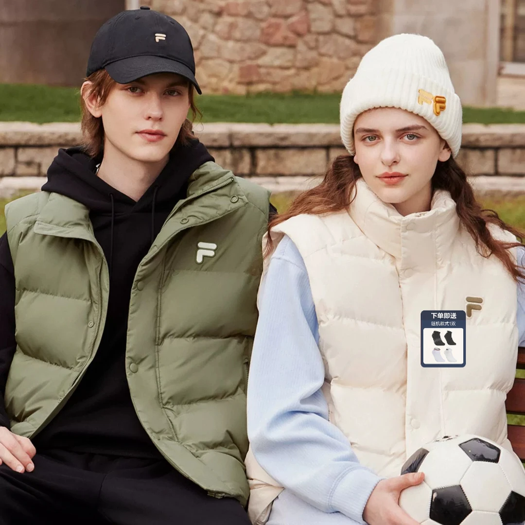 FILA FUSION斐乐潮牌情侣款羽绒马甲运动简约短款外套T11U443906F
