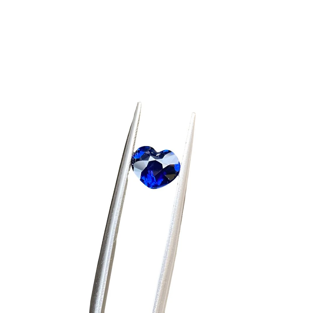 天然无烧蓝宝石，1.12克拉，自然光实拍，9989