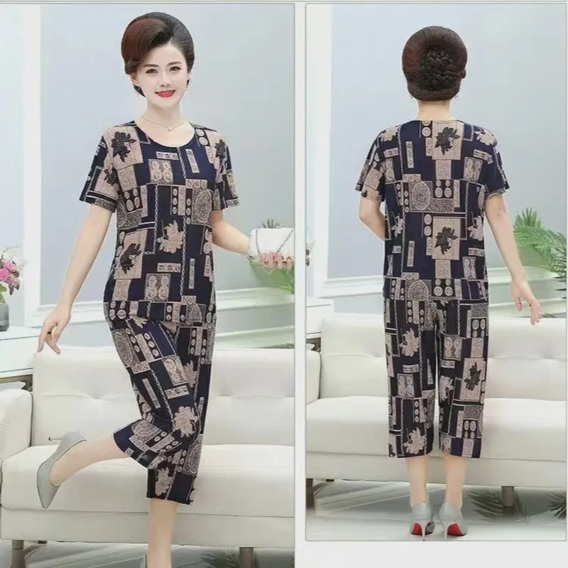 母亲节夏季冰丝套装妈妈短袖圆领洋气两件套中老年人奶奶夏装薄款