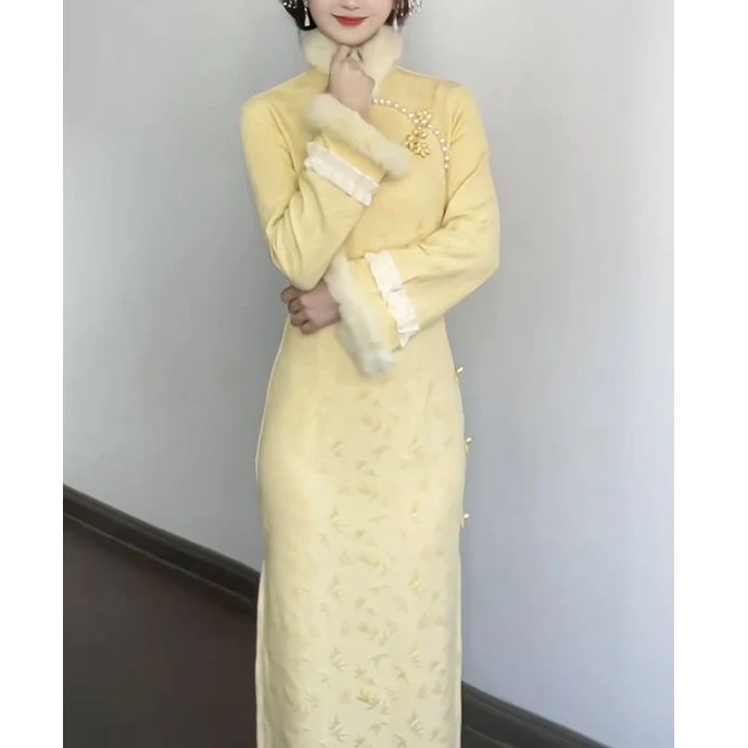 （里P）公主家9554绝美新中式鹅黄色改良旗袍冬季加厚气质连衣裙女