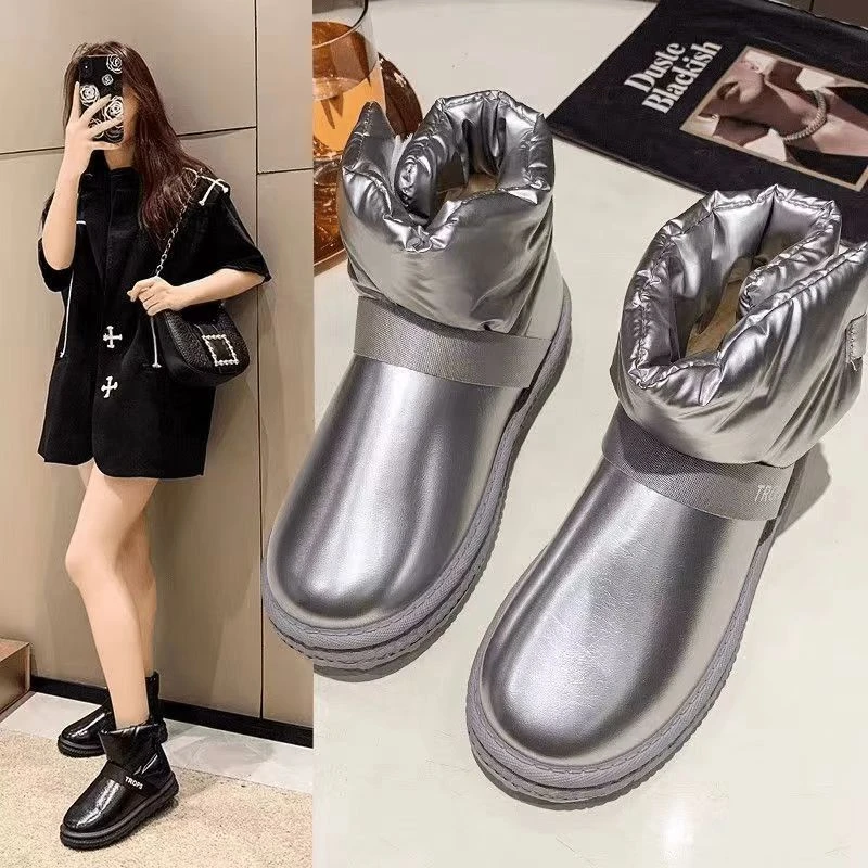 【400--600】女士雪地靴  偶有微瑕 【完美主义者勿拍】