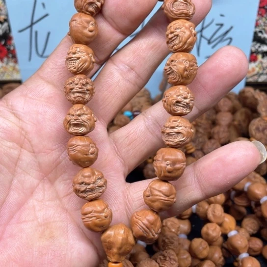 钟*龙纹桃核恶僧手串