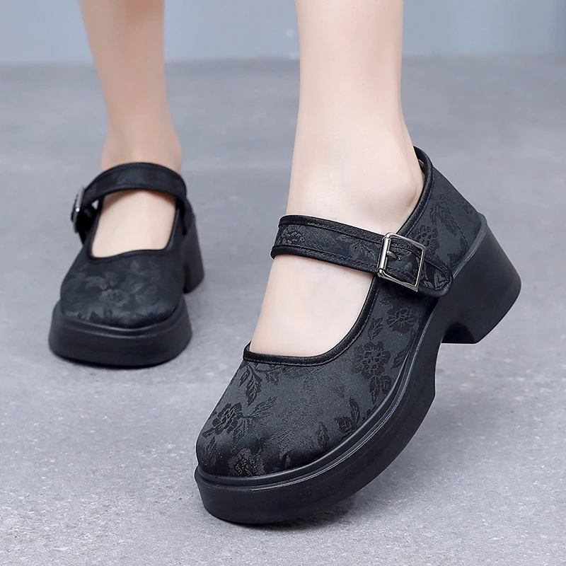 老北京布鞋女2025新款新中式玛丽珍鞋国风缎面单鞋松糕厚底乐福鞋