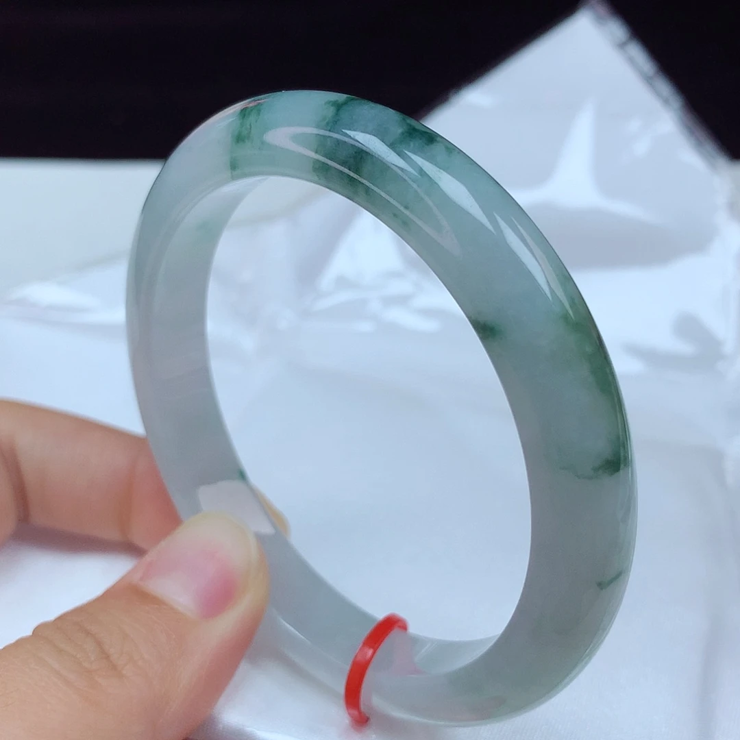 翡翠手镯未镶嵌天然翡翠55