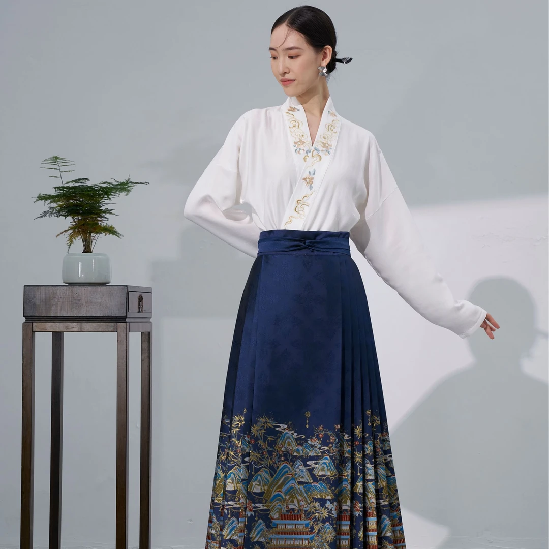 洛如嫣【大好河山】中国风妆花织金马面裙汉元素日常百搭国风马面裙