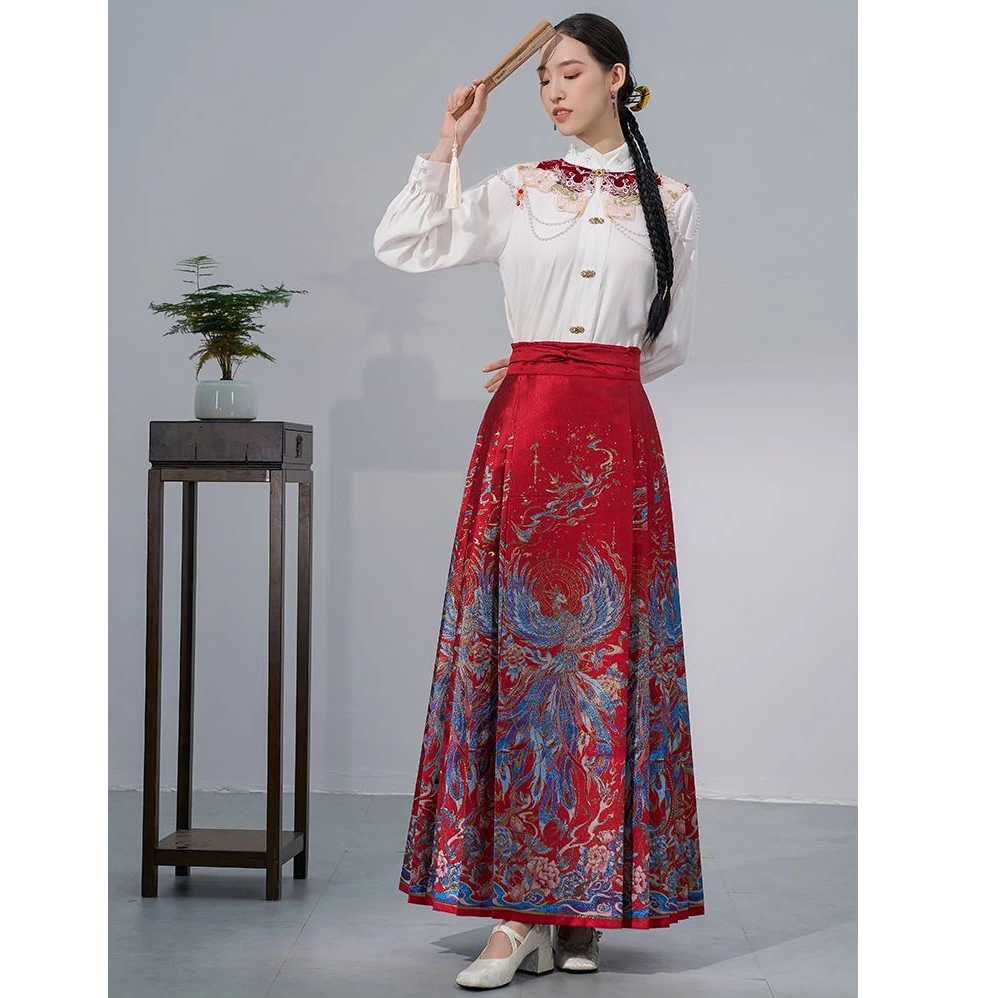 洛如嫣【百鸟朝凤】点翠复古马面裙汉服女订婚结婚平时穿显高显瘦