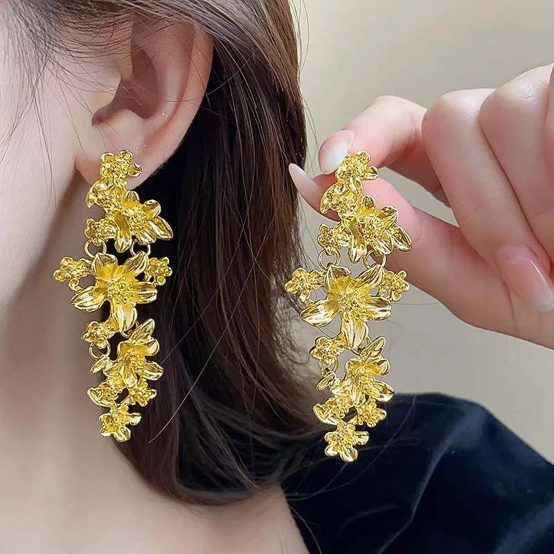合金耳饰 金色复古重工花朵耳环气质轻奢小众百搭夸张设计感耳饰
