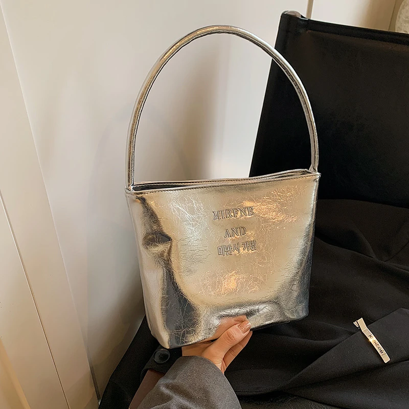 亮皮单肩包包包女单肩包简约通勤青春mini购物袋小方包金色银色